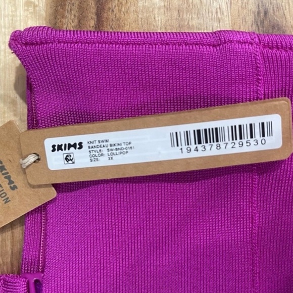 Skims Kim Kardashian Womens 3x Bandeau Bikini Top New with Tags - Picture 3 of 3